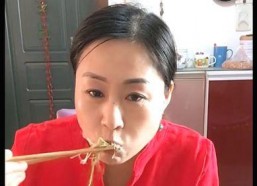 娱乐吃瓜酱有没有东北人,东北人在娱乐吃瓜酱中的独特风采